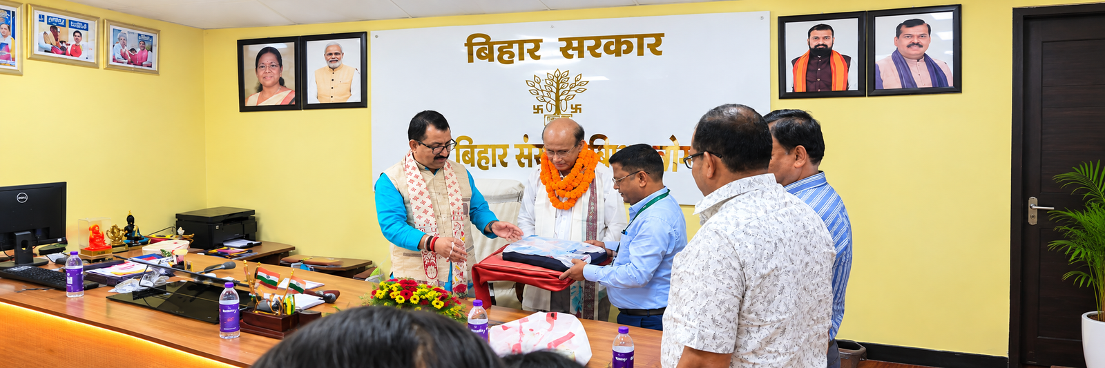 सहायक शिक्षा निदेशक संस्कृत कार्यालय में विदाई समारोह आयोजित, सेवानिवृत्ति पर रत्नेश कुमार को दी विदाई